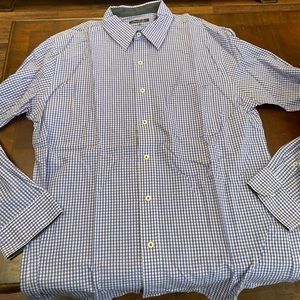 Men’s L Van Heusen Studio slim fit